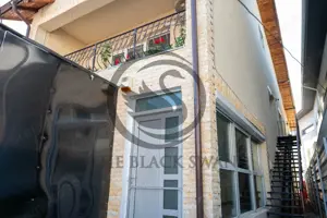 Casa cu 5 camere de vanzare | Zona Ultracentral, Baicoi | Comision 0%