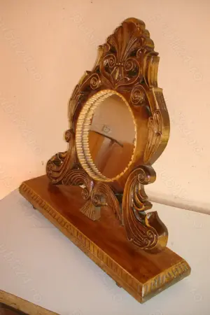 Oglinda rotunda cu rama sculptata din lemn - imagine 3