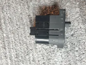 Buton actionare oglinzi si buton reglaj faruri Audi A4 - imagine 3