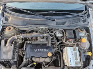 Opel Astra G CC Hatchback 1.4 manuala benzina 2008 - imagine 4