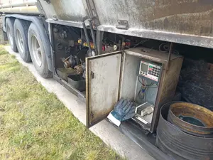 Vand ansamblu cisterna + cap tractor produse petroliere - imagine 4