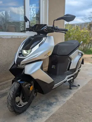 Vând scuter electric Zeeho AE8S+, categorie B, A1 - imagine 3