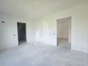 Jumatate de duplex pe parter cu 4 camere si 2 bai, Sag - imagine 7