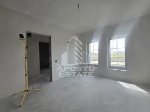 Jumatate de duplex pe parter cu 4 camere si 2 bai, Sag - imagine 3