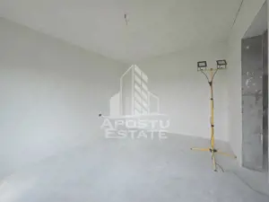 Jumatate de duplex pe parter cu 4 camere si 2 bai, Sag - imagine 8