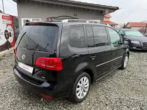 Volkswagen Touran 1.6 TDI DSG Highline - imagine 3
