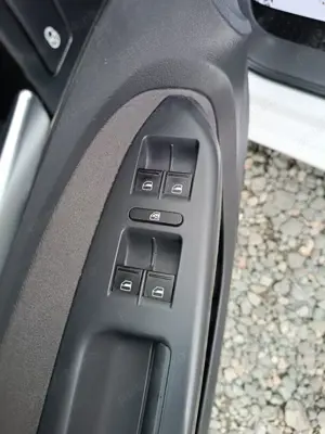 Volkswagen Touran 1.6 TDI BlueMotion Technology Comfortline - imagine 12