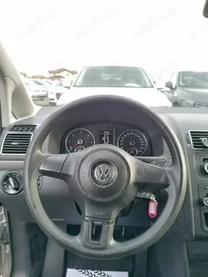 Volkswagen Touran 1.6 TDI BlueMotion Technology Comfortline - imagine 15