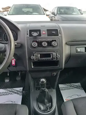 Volkswagen Touran 1.6 TDI BlueMotion Technology Comfortline - imagine 16