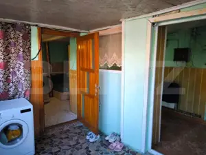 Casa parter 70 mp utili si 185 mp teren stradal, zona Ambasador - imagine 3