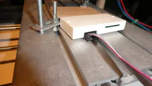 robot de strunjit cu freze si cu laser  - imagine 4