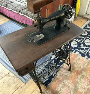 Vand masina de cusut, marca SINGER, in stare de functionare  - imagine 5