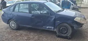 Dezmembram Renault Clio Symbol - imagine 4