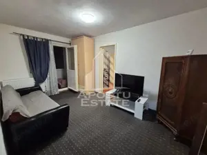 Apartament cu 3 camere, etaj intermediar, centrala proprie, Girocului