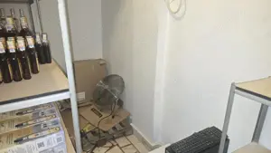 Vand spatiu comercial in Deva, zona Dacia (Liceul Auto), suprafata utila aproximativ 50 mp,  - imagine 10