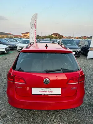 Volkswagen Passat Variant 2.0 TDI BlueMotion Technology DSG Highline - imagine 4