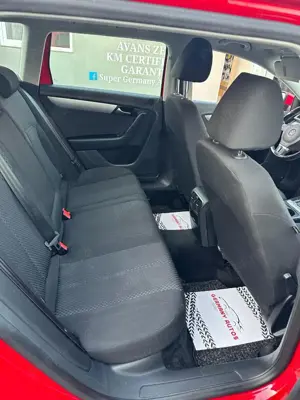 Volkswagen Passat Variant 2.0 TDI BlueMotion Technology DSG Highline - imagine 8