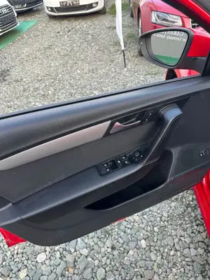 Volkswagen Passat Variant 2.0 TDI BlueMotion Technology DSG Highline - imagine 12