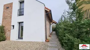 Casa noua parter si mansarda cu 5 arii in Paulesti ( ID 22971)