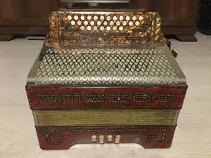 Vând Acordeon Armonică Hohner  