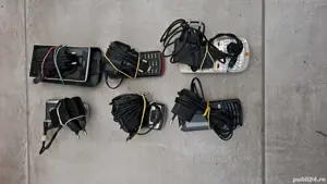 Telefoane mobile vechi, funcționale. 