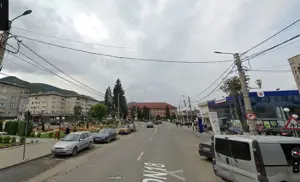 Apartament cu 4 camere de vanzare in Viseu de Sus !