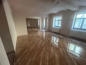 Caransebes, CHIRIE, Spatiu Comercial Birouri, 172 Mp, Ultracentral - imagine 3