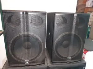 Vand boxe profesionale Electrovoice TourX 1152 si 1181  - imagine 3