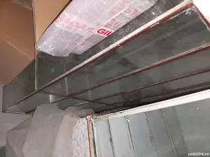 Vînd vitrine expunere marfa pt magazin