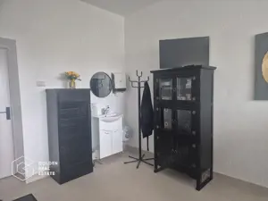 Cabinet medical ultracentral, renovat recent în Policlinica Municipala - imagine 2