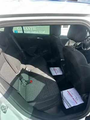 Opel Astra - imagine 9