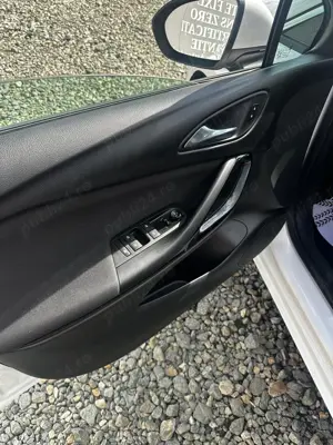 Opel Astra - imagine 13