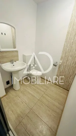 Spațiu Comercial de Închiriat   Locație Centrală, Ideal pentru Activități Medicale - imagine 4