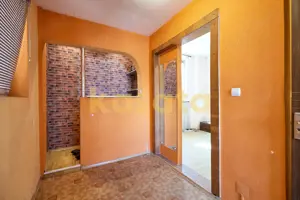 Casă cu 4 camere si curte | zona Regie | teren 252 mp - imagine 14