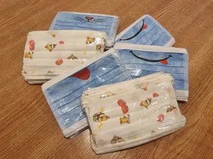 Lot 65 masti medicale pentru copii, masca 2-8 ani