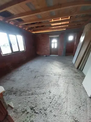 Vind Casa Peciu Nou - imagine 3