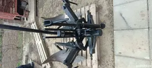 Plug reversibil cu o trupiță 