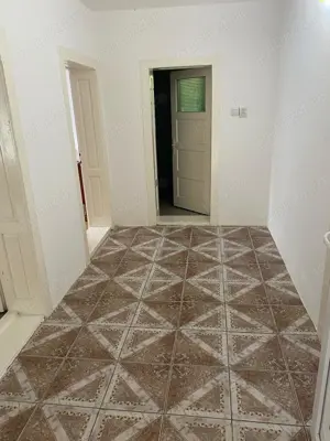 Vând casă si teren cu suprafață de 6523m - imagine 7