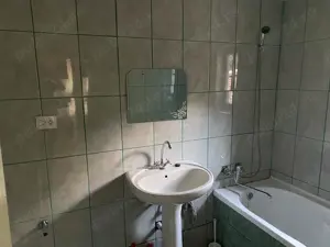 Vând casă si teren cu suprafață de 6523m - imagine 5