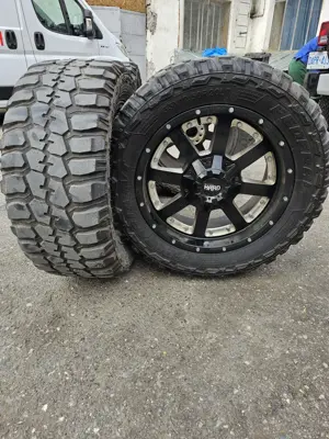 Jeep Jenti Anvelope Wrangler,Grand Cheroche,33x12,50R 20LT Org.Canada - imagine 4