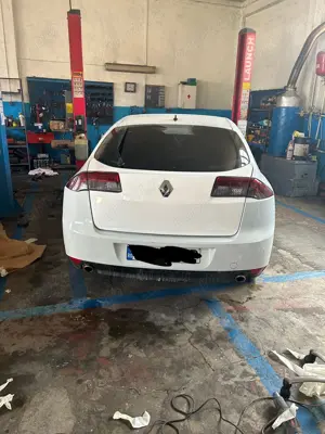 Renault Laguna 3 2.0 DCI - imagine 5