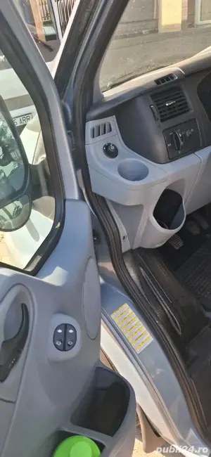 Vând microbuz - imagine 5 Vând microbuz - imagine 5