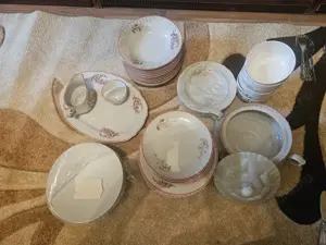 Set farfurii, set de tacimuri 