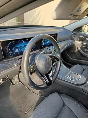 Mercedes-Benz E 300 E Plug-in Hybrid (Benzină-Electric), 320 CP - imagine 6