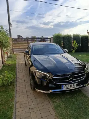 Mercedes-Benz E 300 E Plug-in Hybrid (Benzină-Electric), 320 CP - imagine 5