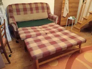 canapea cu brate si lada depozitare