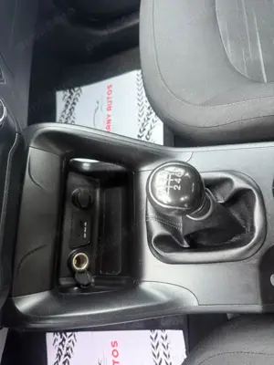 Hyundai ix35 1.7 CRDI 2WD Comfort - imagine 12