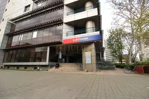 Spatiu comercial 104m, langa Iulius Mall.