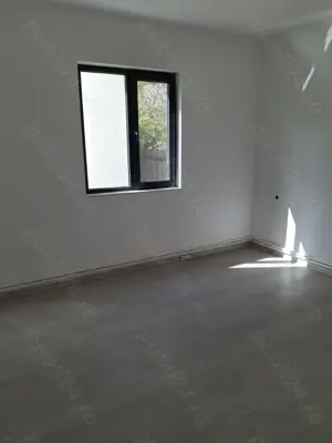 Vindem Casa in Navodari - imagine 6