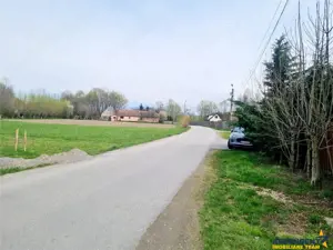 1.700mp intravilan,acces usor,intre case,ideal 2 locuinte investitie,Lunca Calnicului - imagine 10